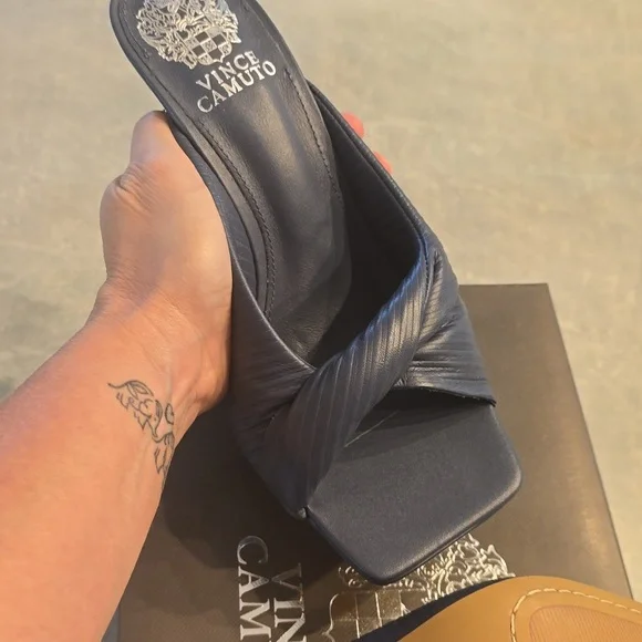 Vince Camuto Dark Blue Twist Heels - Picture 5 of 9